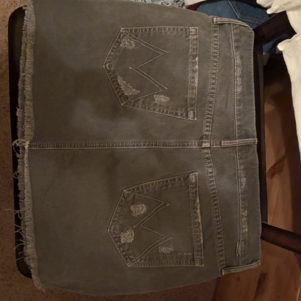 Mother grey skirt size 28